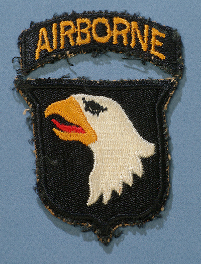 Cloth Airborne patch with head of an eagle.